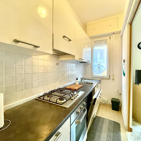 800m From The Sea, With Balcony Lejlighed Pietra Ligure