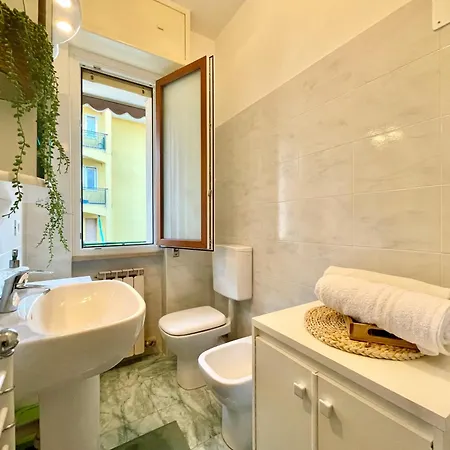 800m From The Sea, With Balcony And Wifi Pietra Ligure